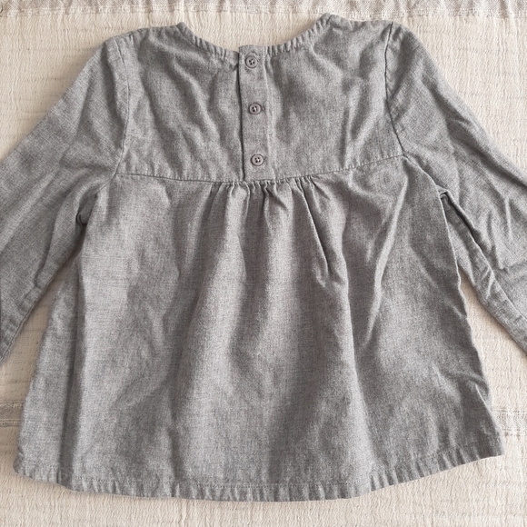 Country Road Grey Embroidered Blouse size 18-24 months - Picture 3 of 8